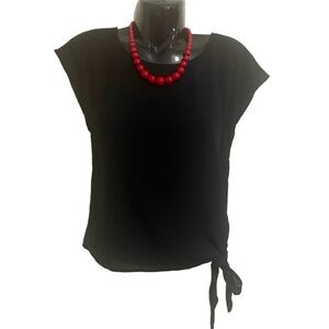 3/$15 EUC Black Tie Front Cap Sleeve Blouse Size Small